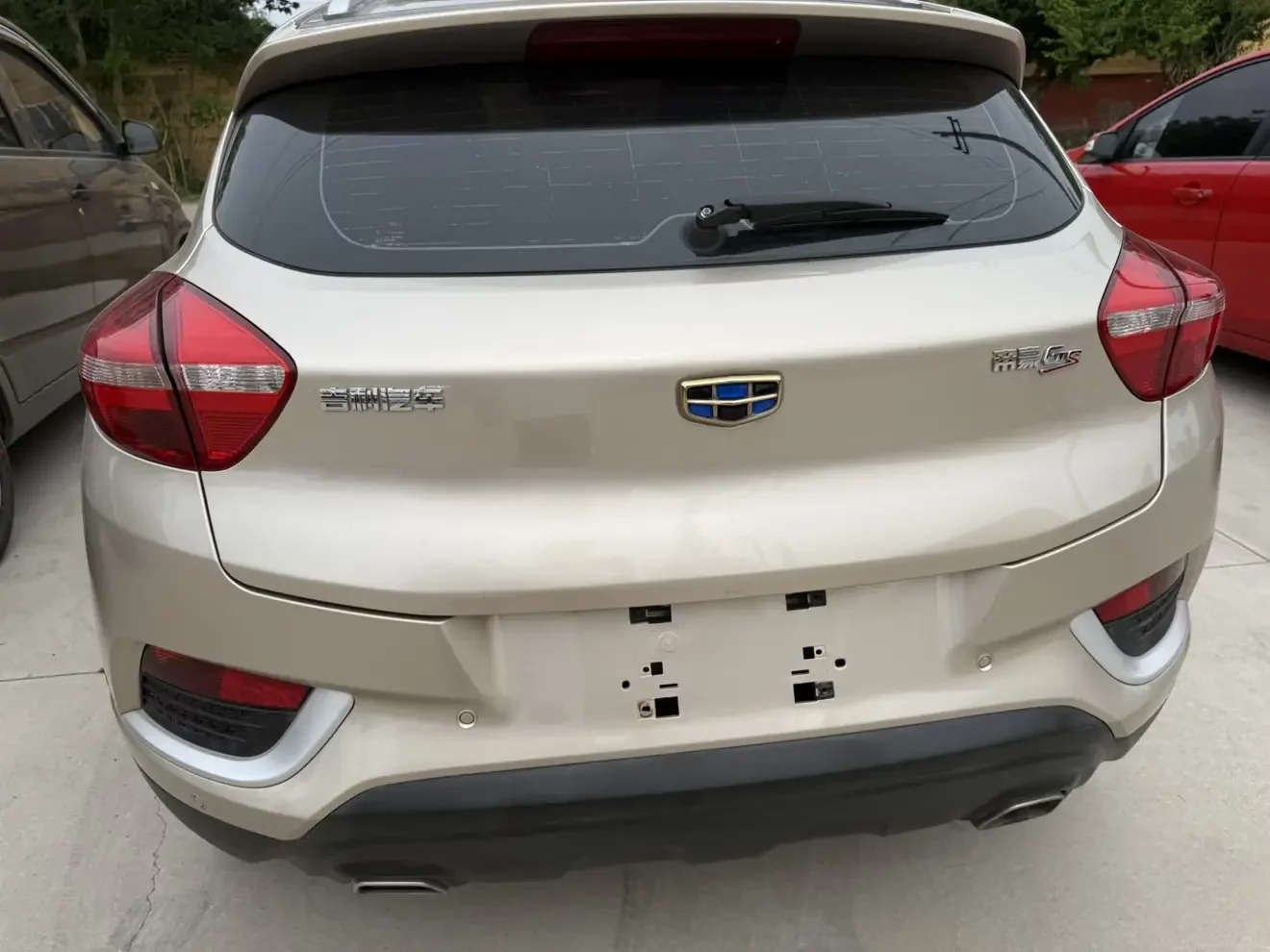 Geely Emgrand GS