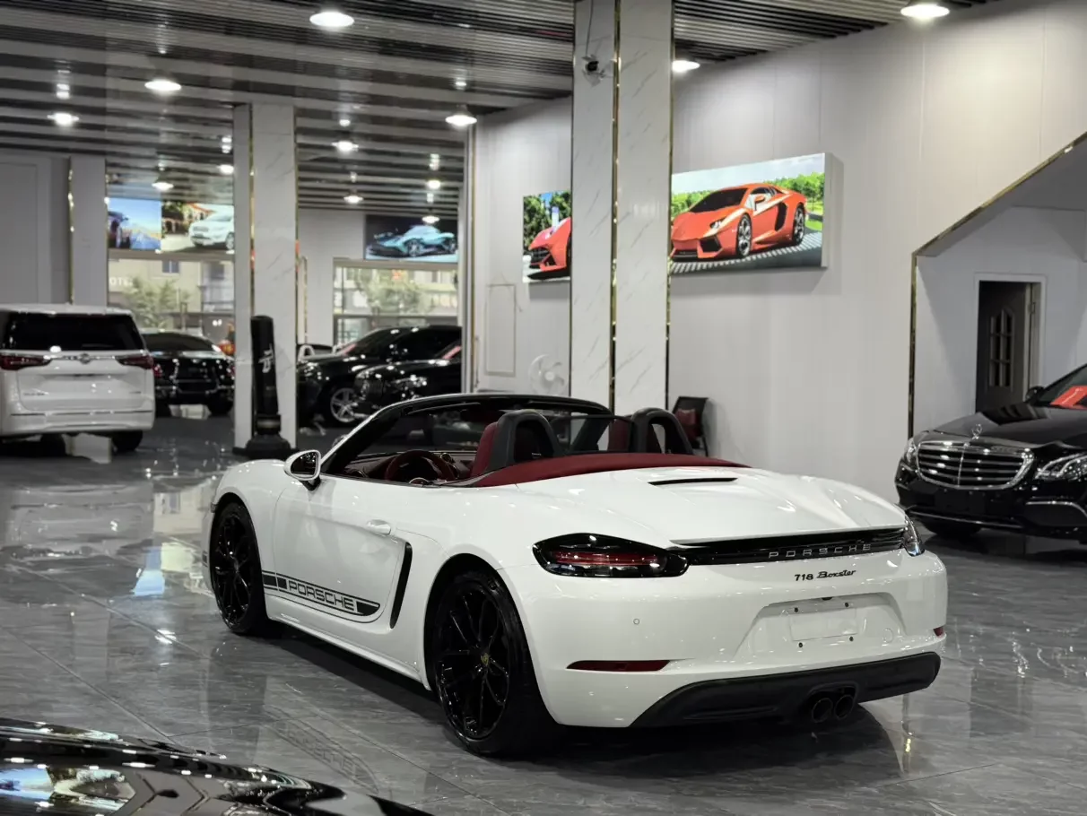 Porsche 718