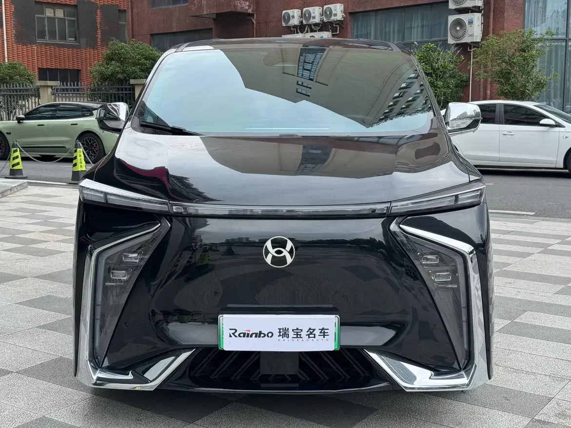 HYCAN Hechuang V09