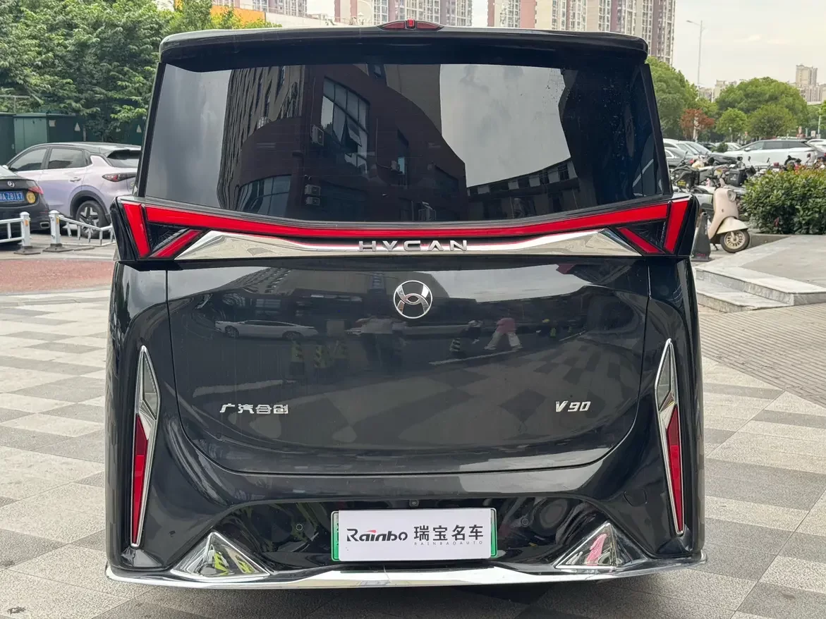 HYCAN Hechuang V09