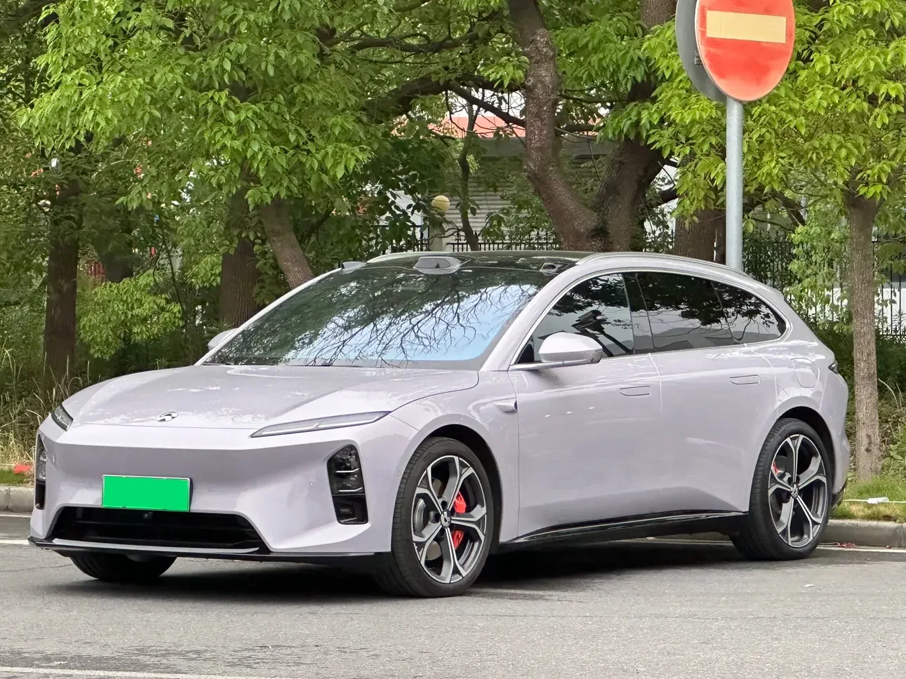 NIO ET5T  из Китая