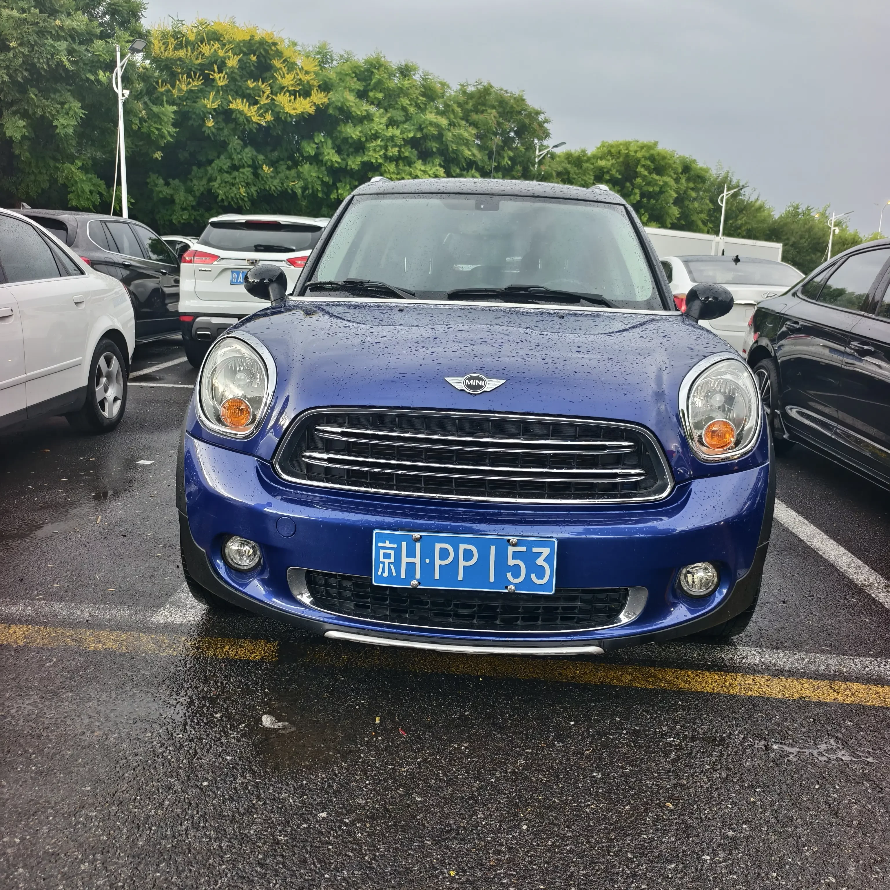 MINI COUNTRYMAN