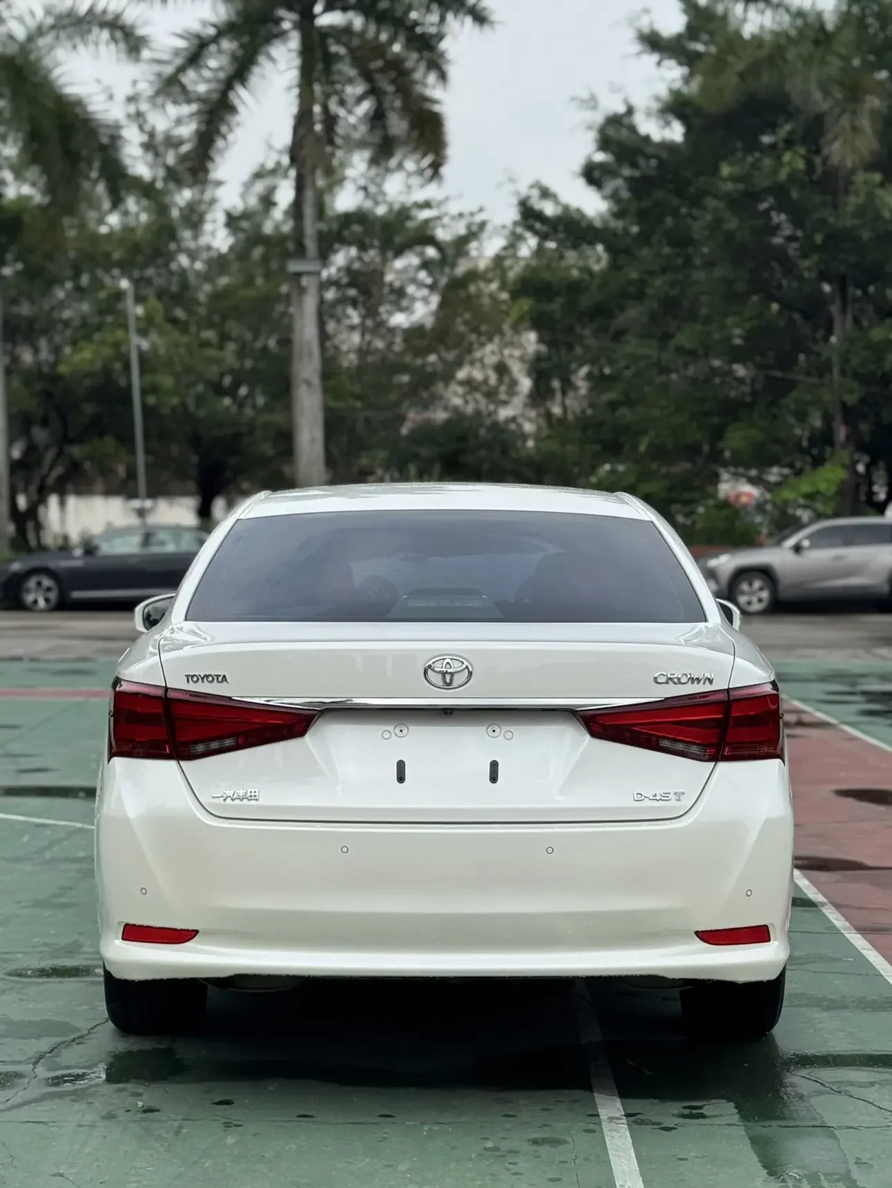 Toyota crown