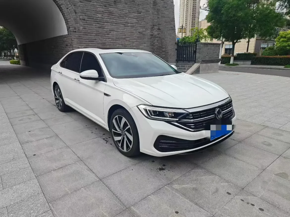 Volkswagen Sagitar