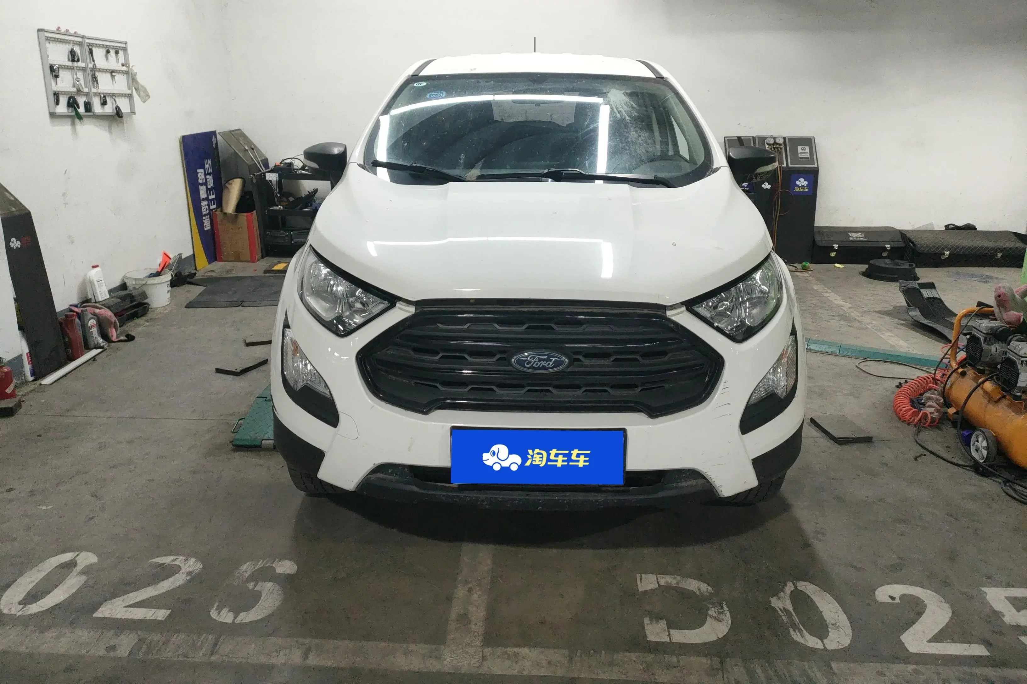 Ford Yibo