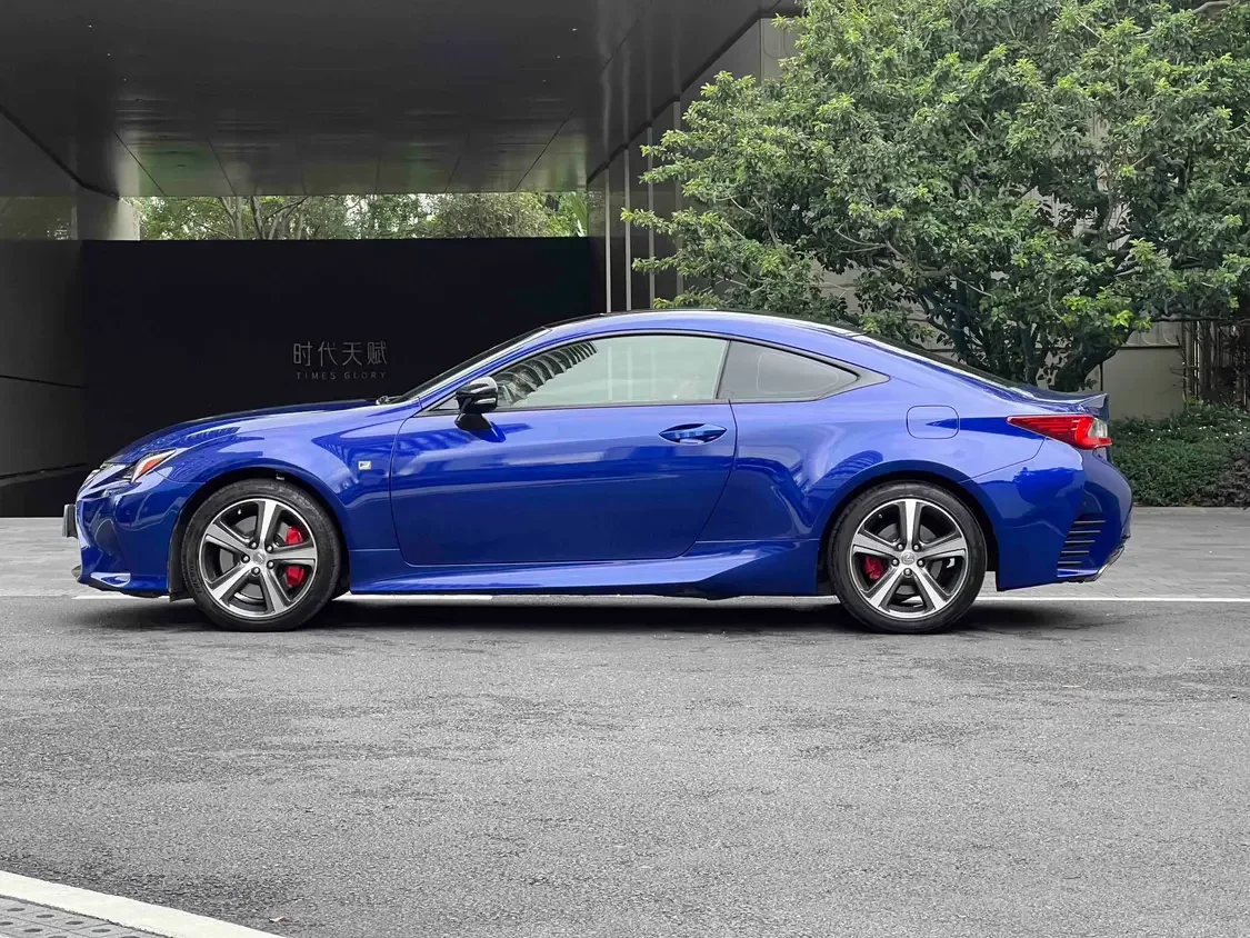 Lexus RC