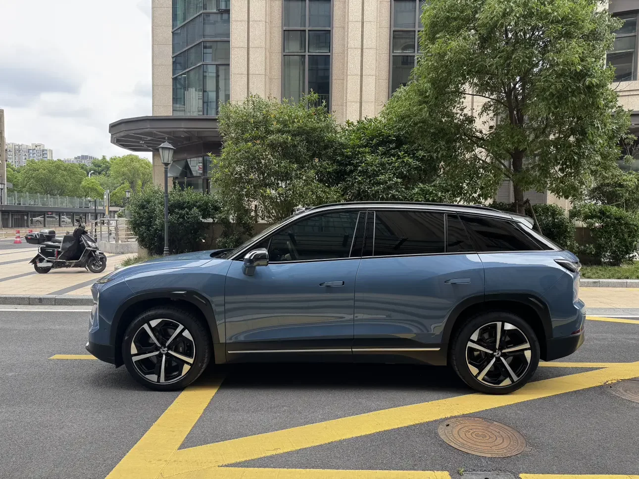 NIO ES7