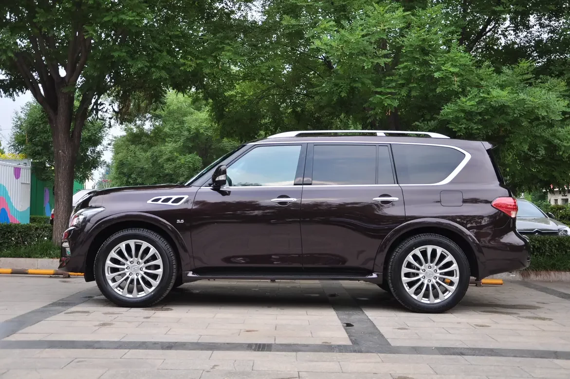 Infiniti QX80