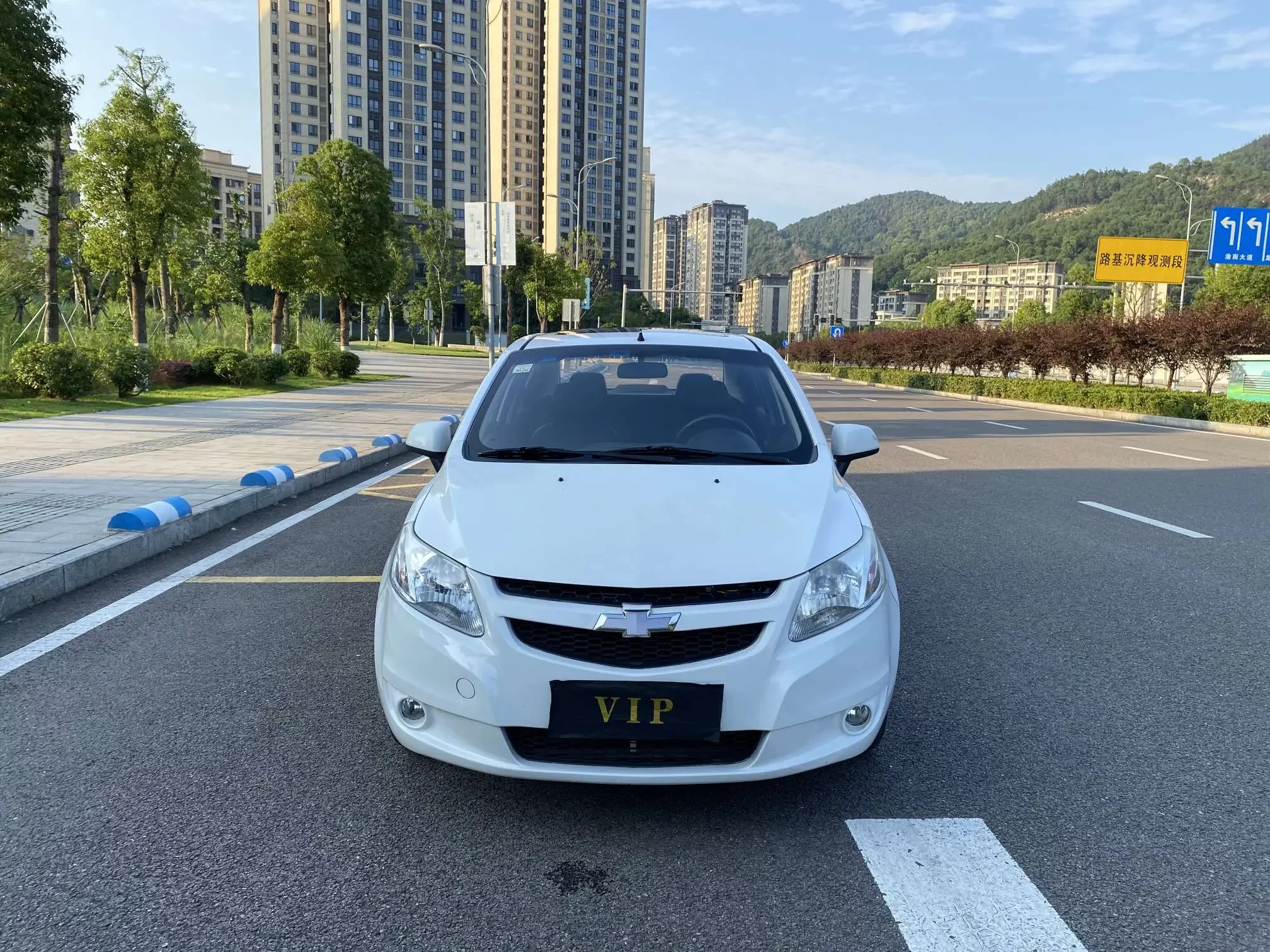 Chevrolet Sail  из Китая