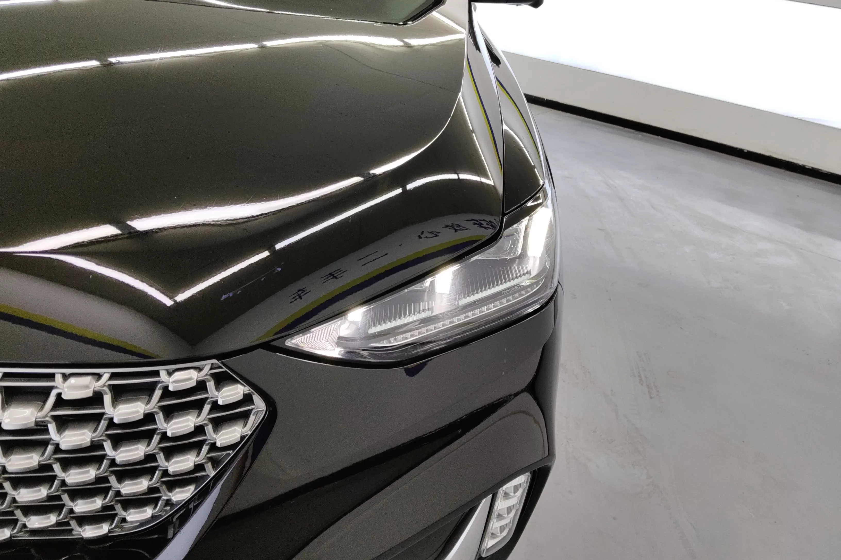 Wey Wei brand VV6