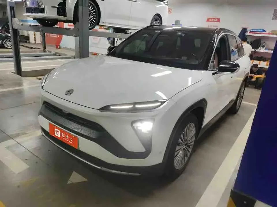 NIO ES6