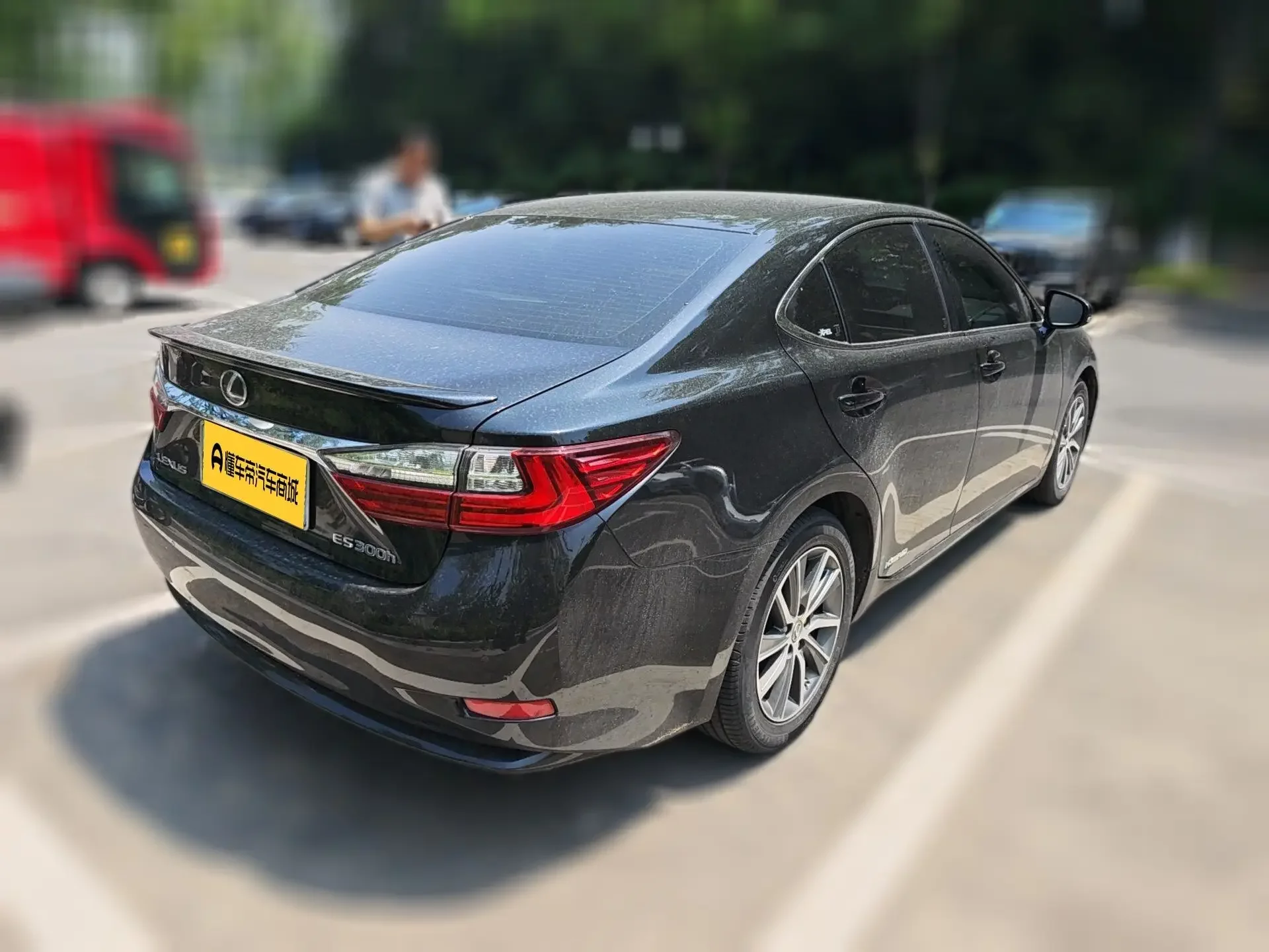 Lexus ES