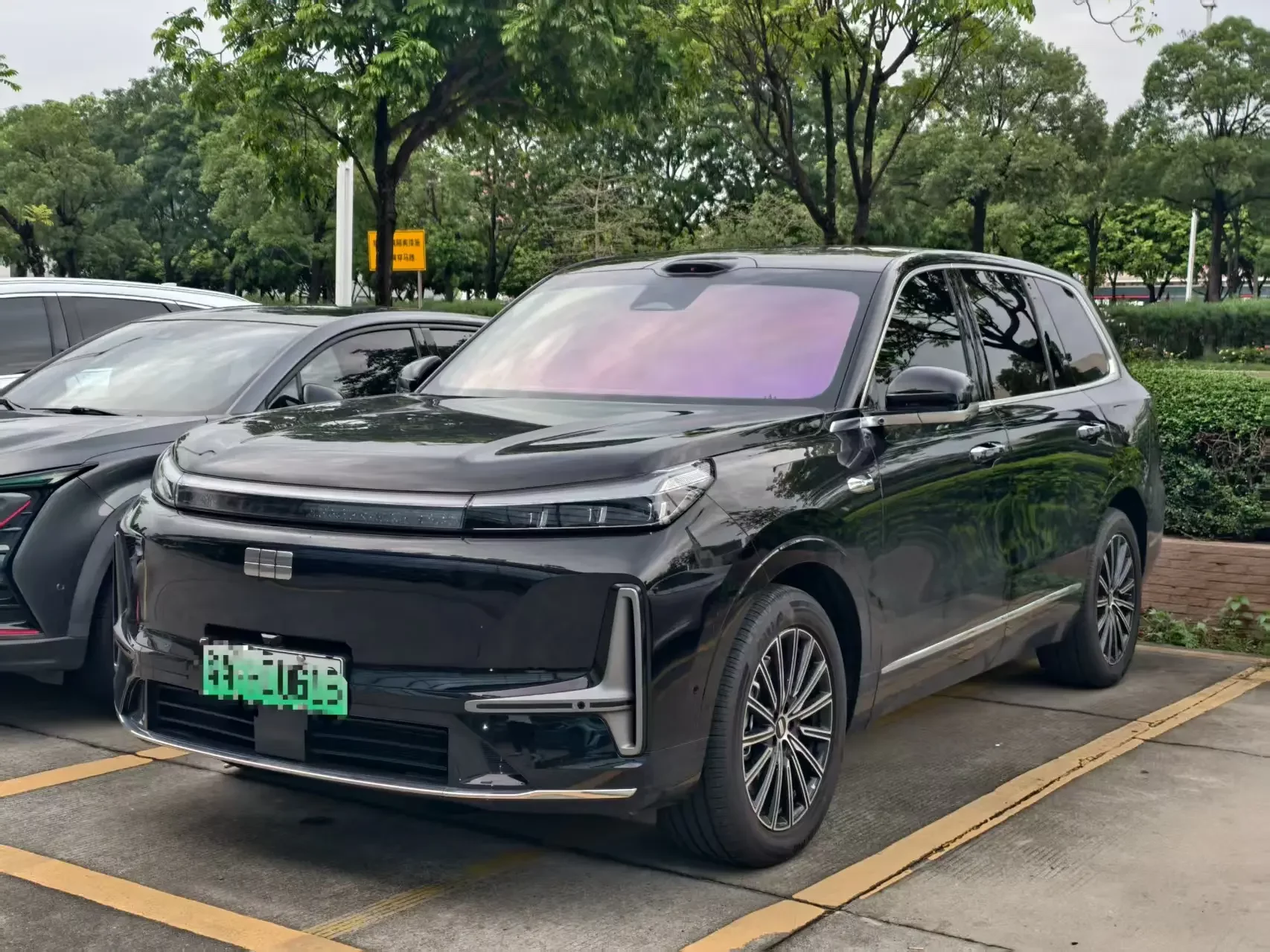 Geely Galaxy M9