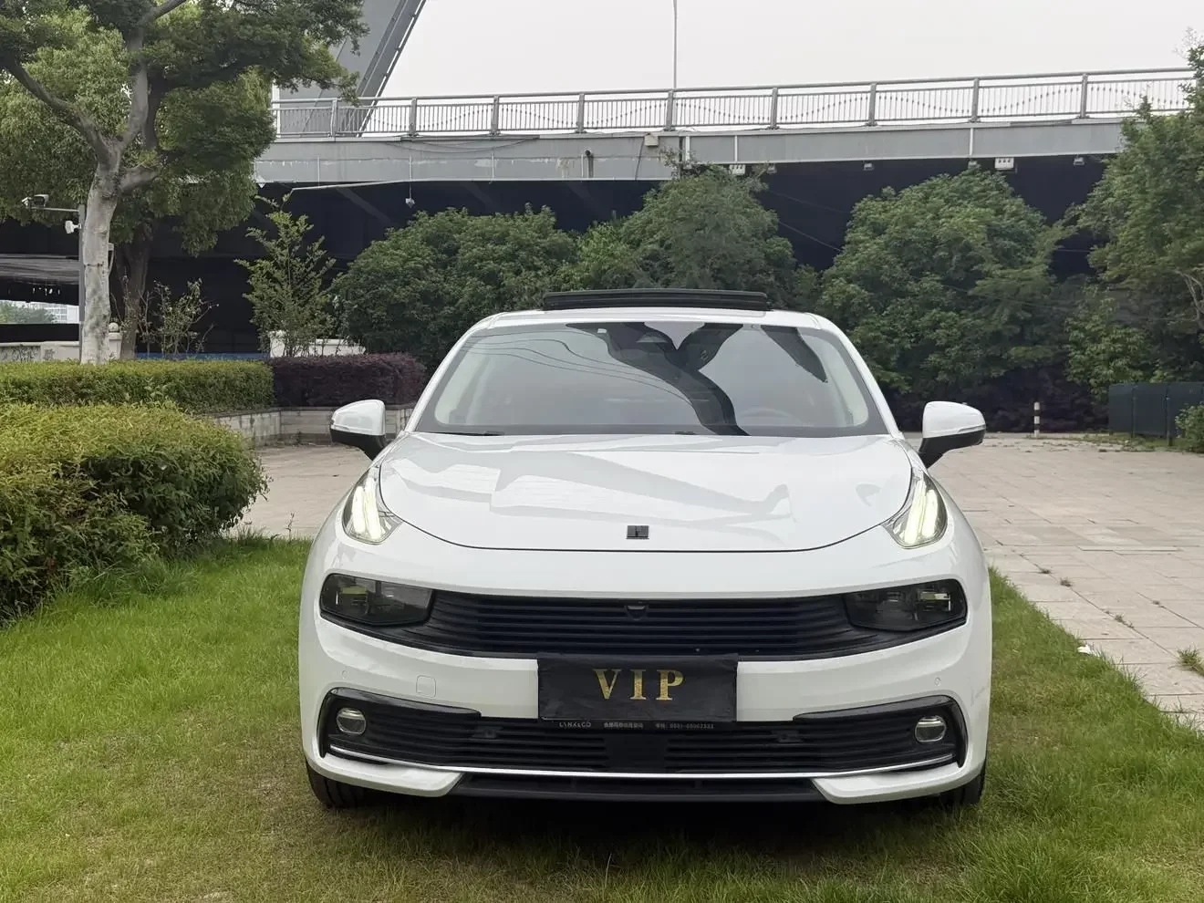 Lynk & Co 03