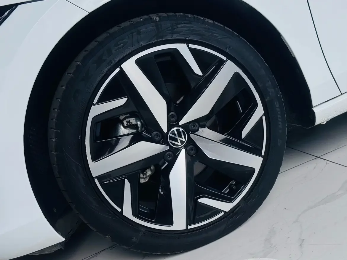 Volkswagen Lamando