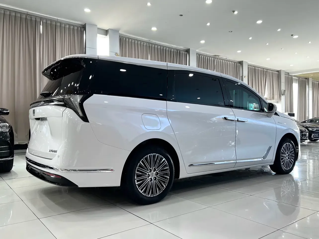Buick GL8 PHEV