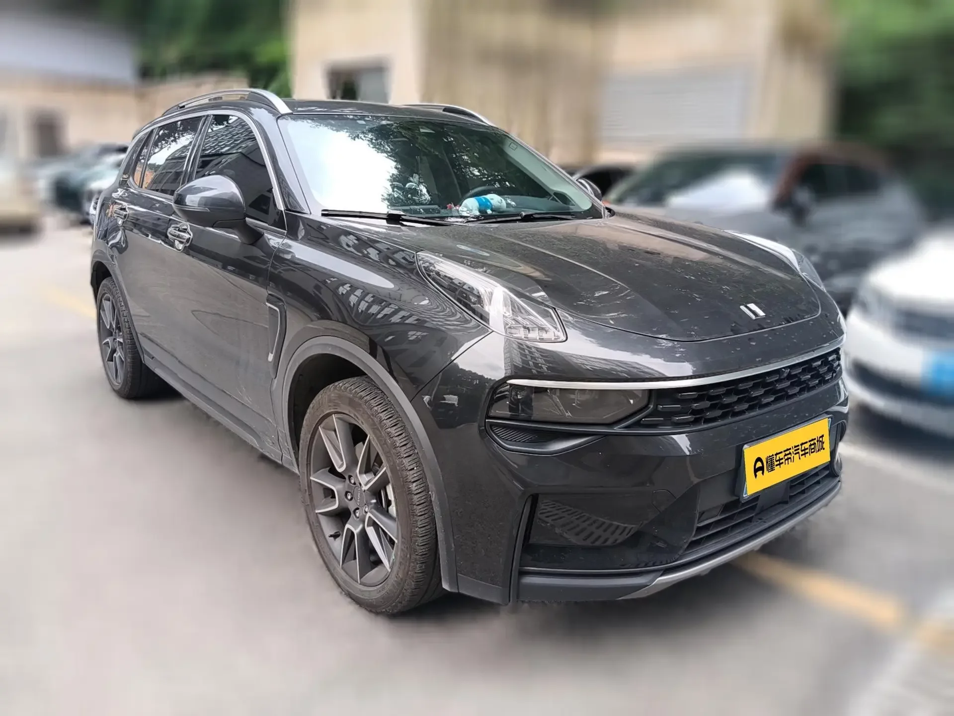 Lynk & Co 01