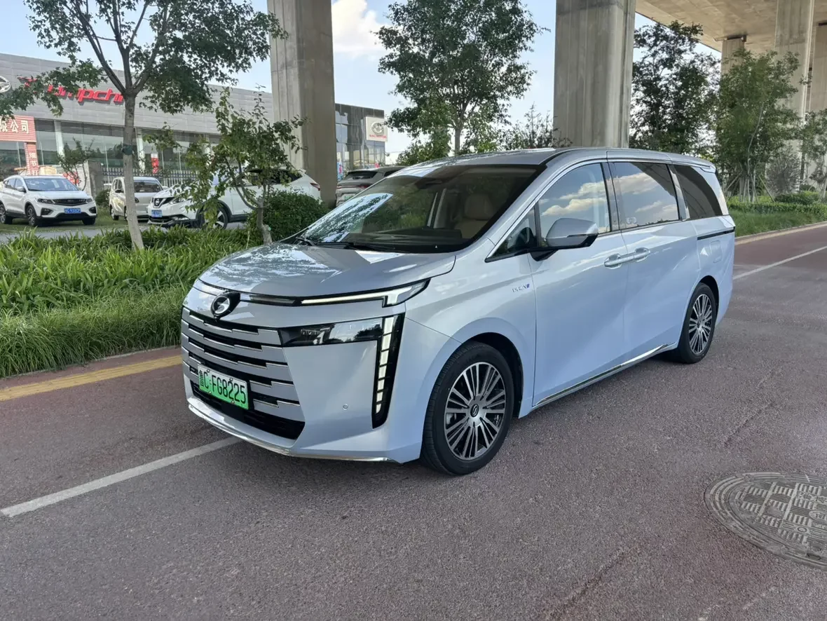GAC Trumpchi E8 PHEV