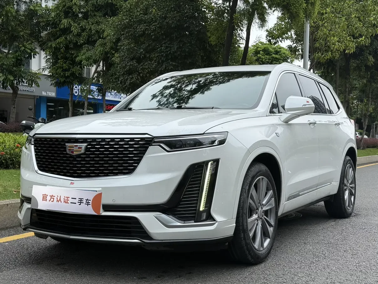 Cadillac XT6