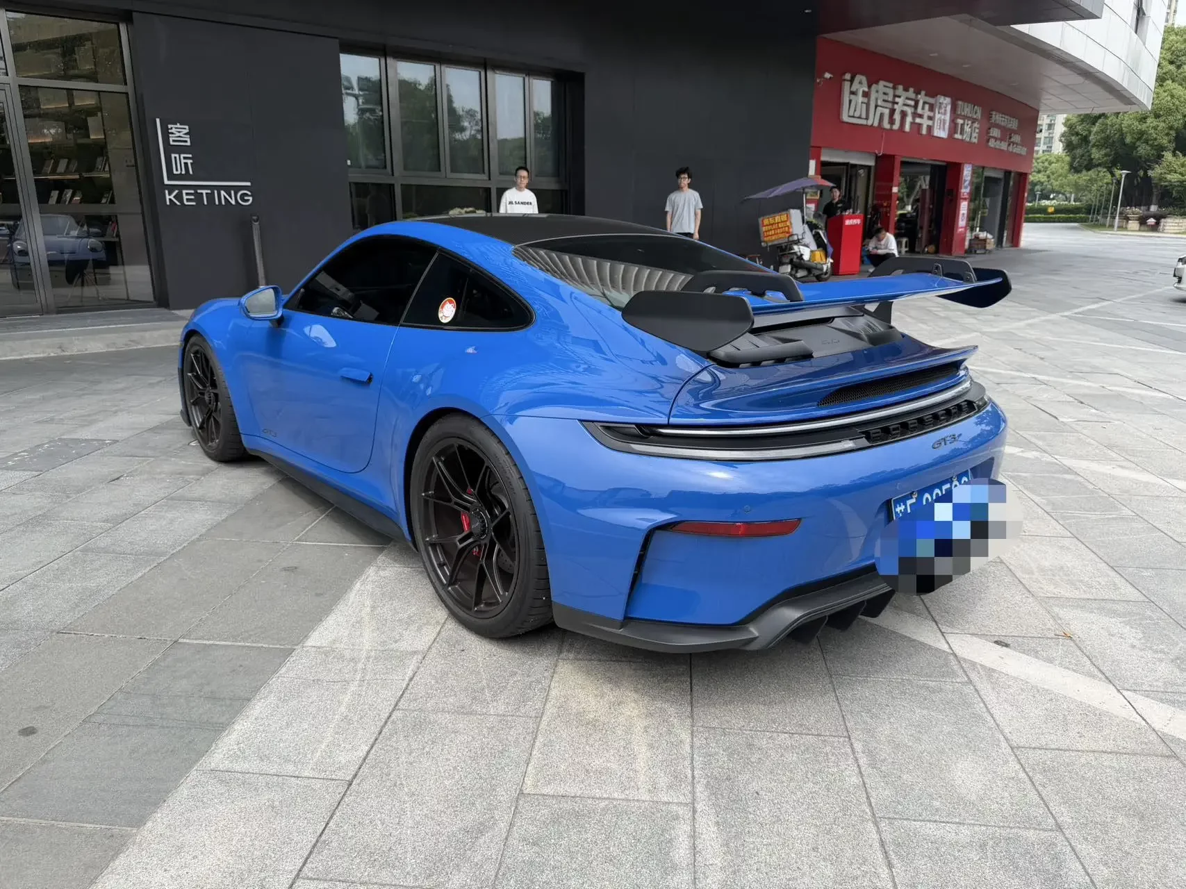 Porsche 911