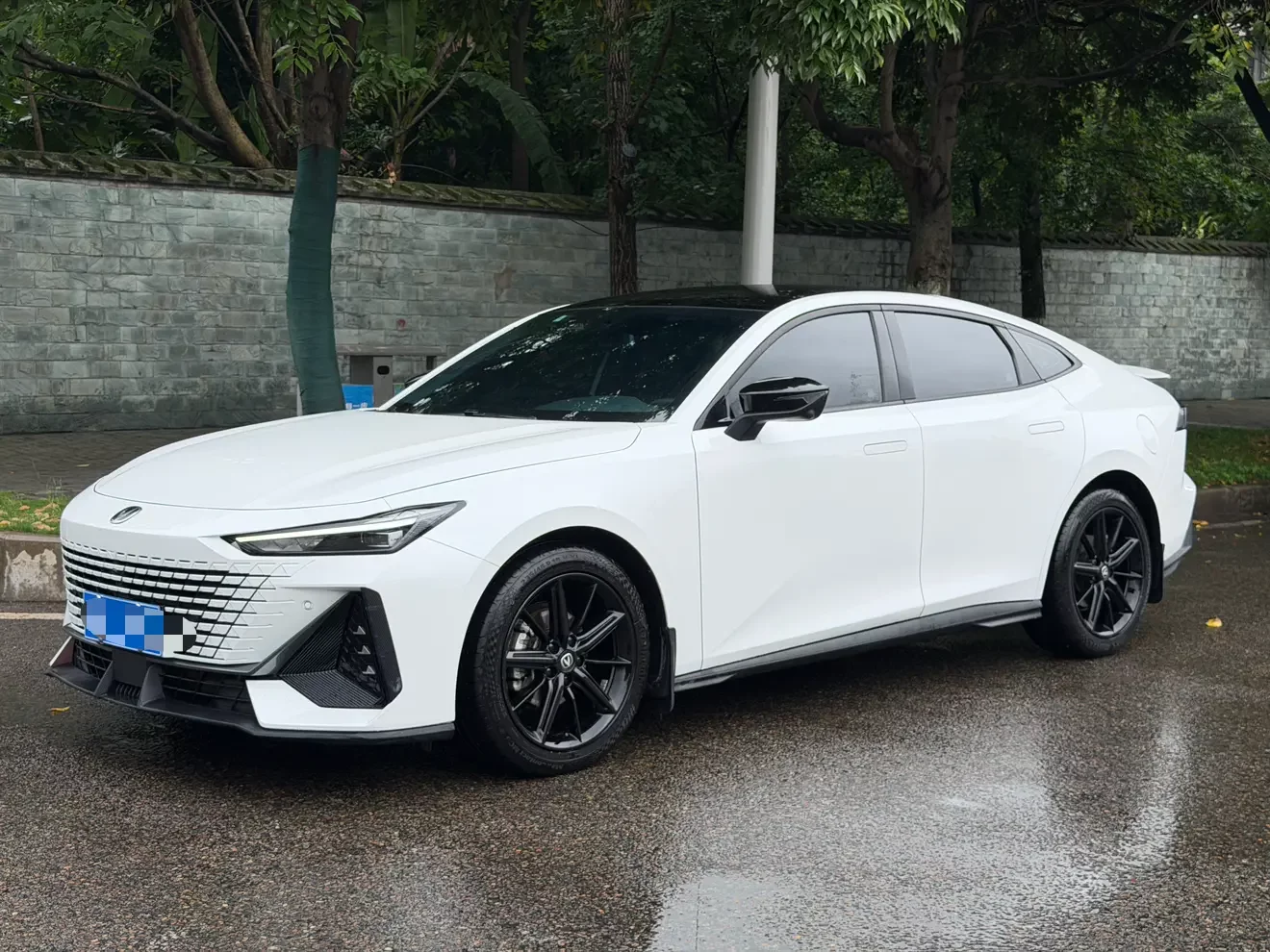 Changan UNI-V