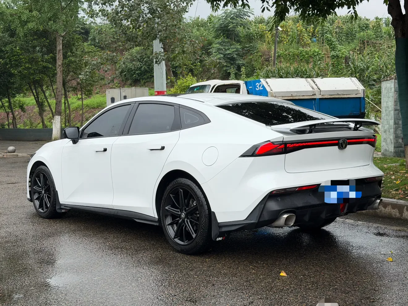 Changan UNI-V