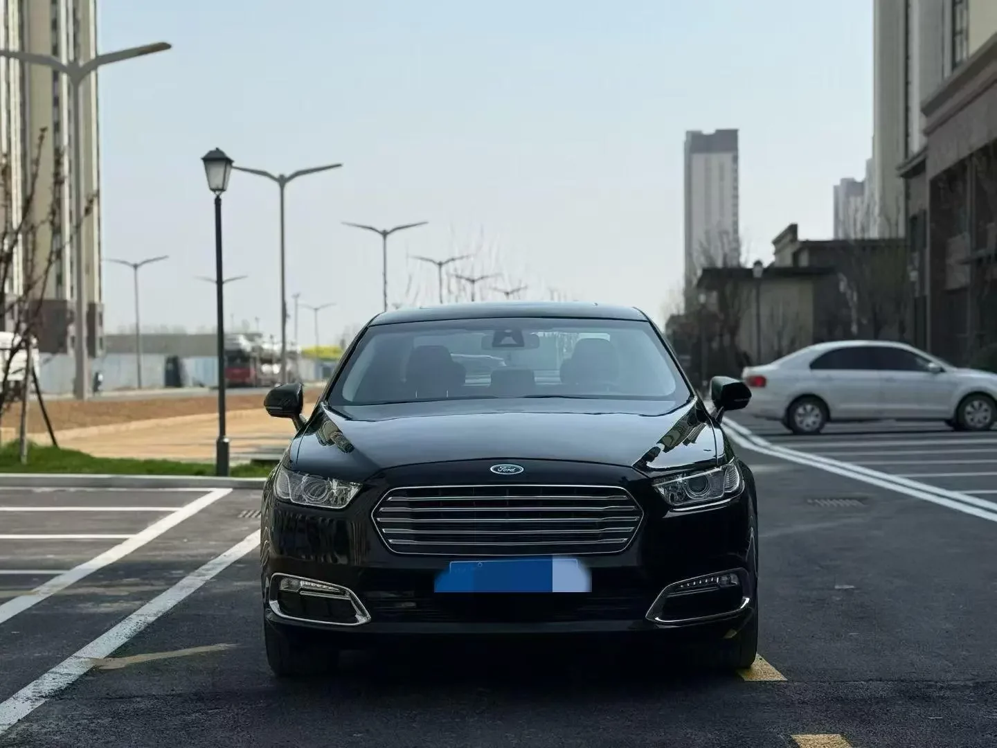 Ford Taurus