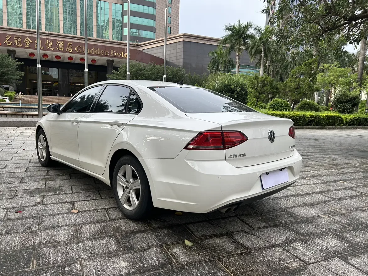 Volkswagen Lamando