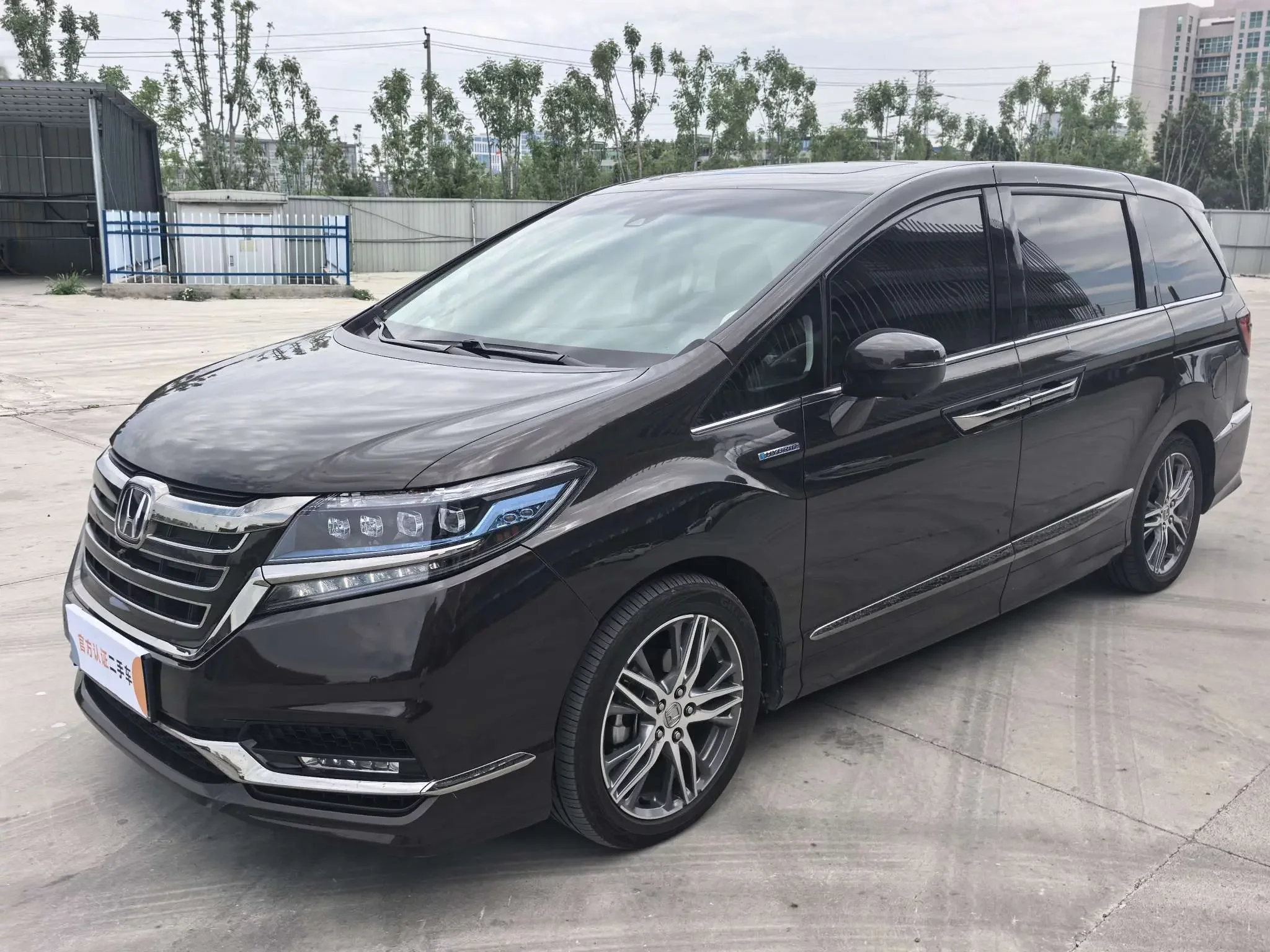 Honda Elysion (Alison)  из Китая