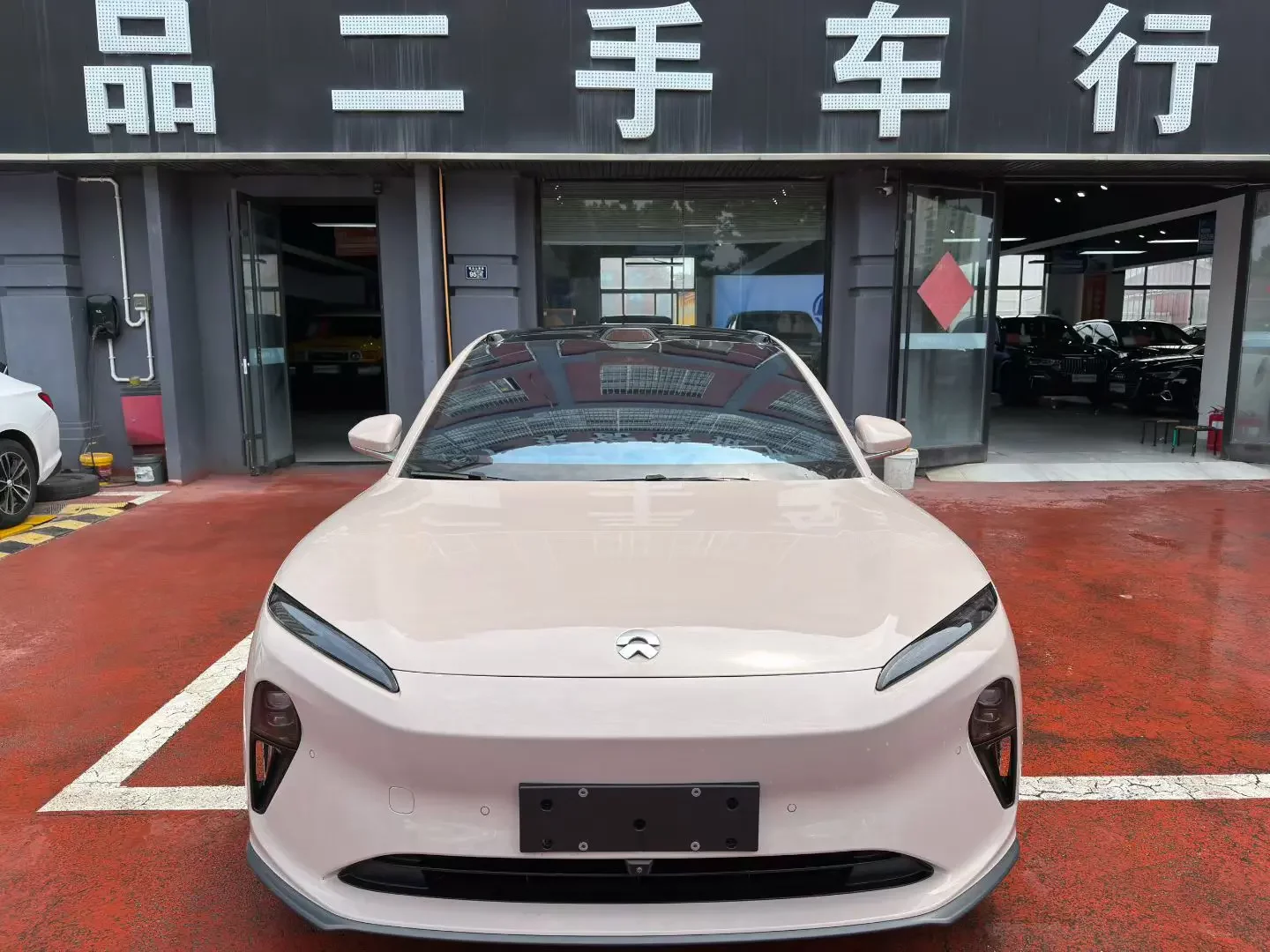 NIO ET5  из Китая