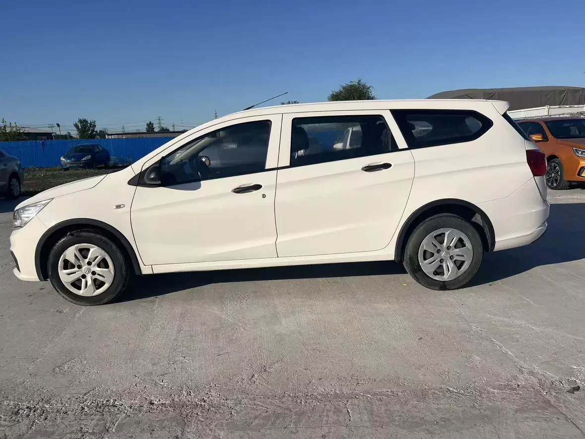 Baojun 310W