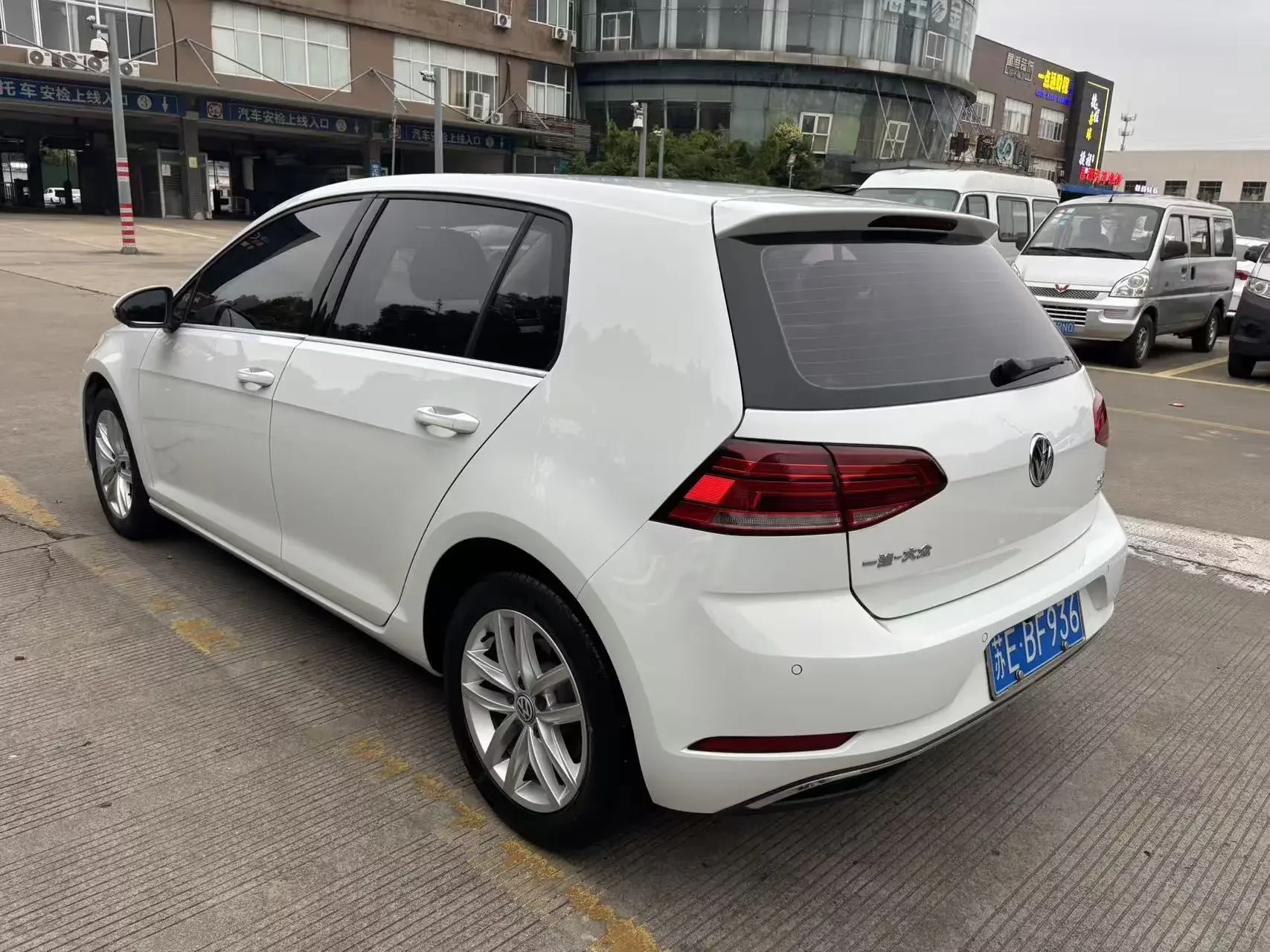 Volkswagen golf
