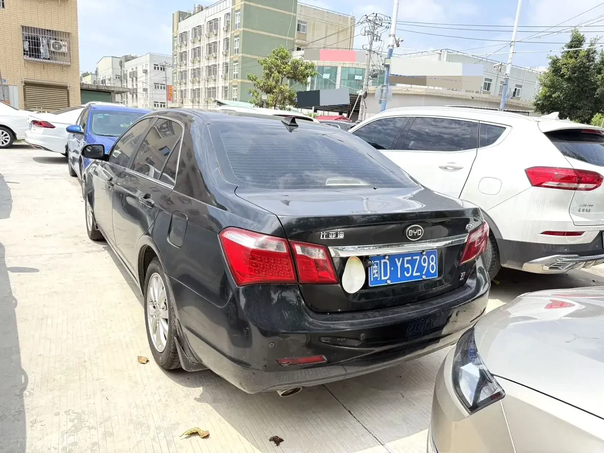 BYD G6