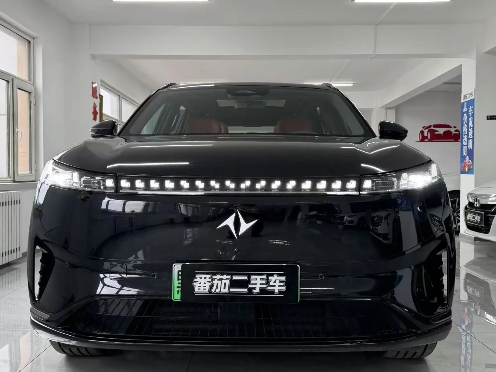 Dongfeng Yipai 008  из Китая