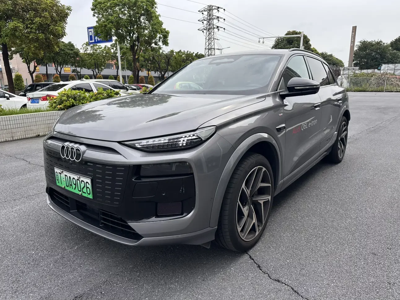 Audi Q6L e-tron