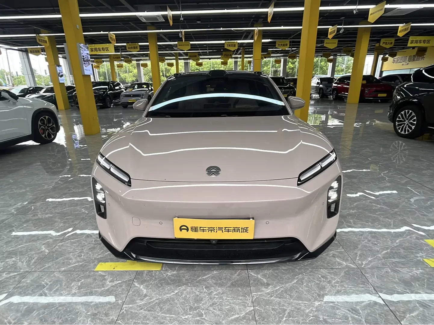 NIO ET5T  из Китая