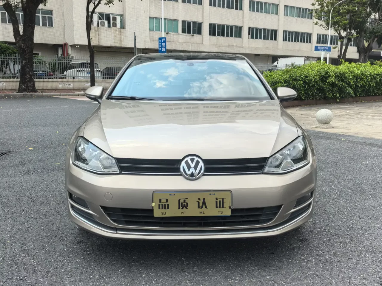 Volkswagen golf