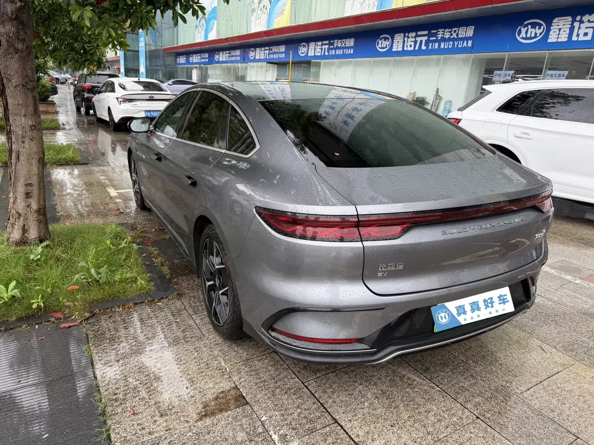 BYD Han EV