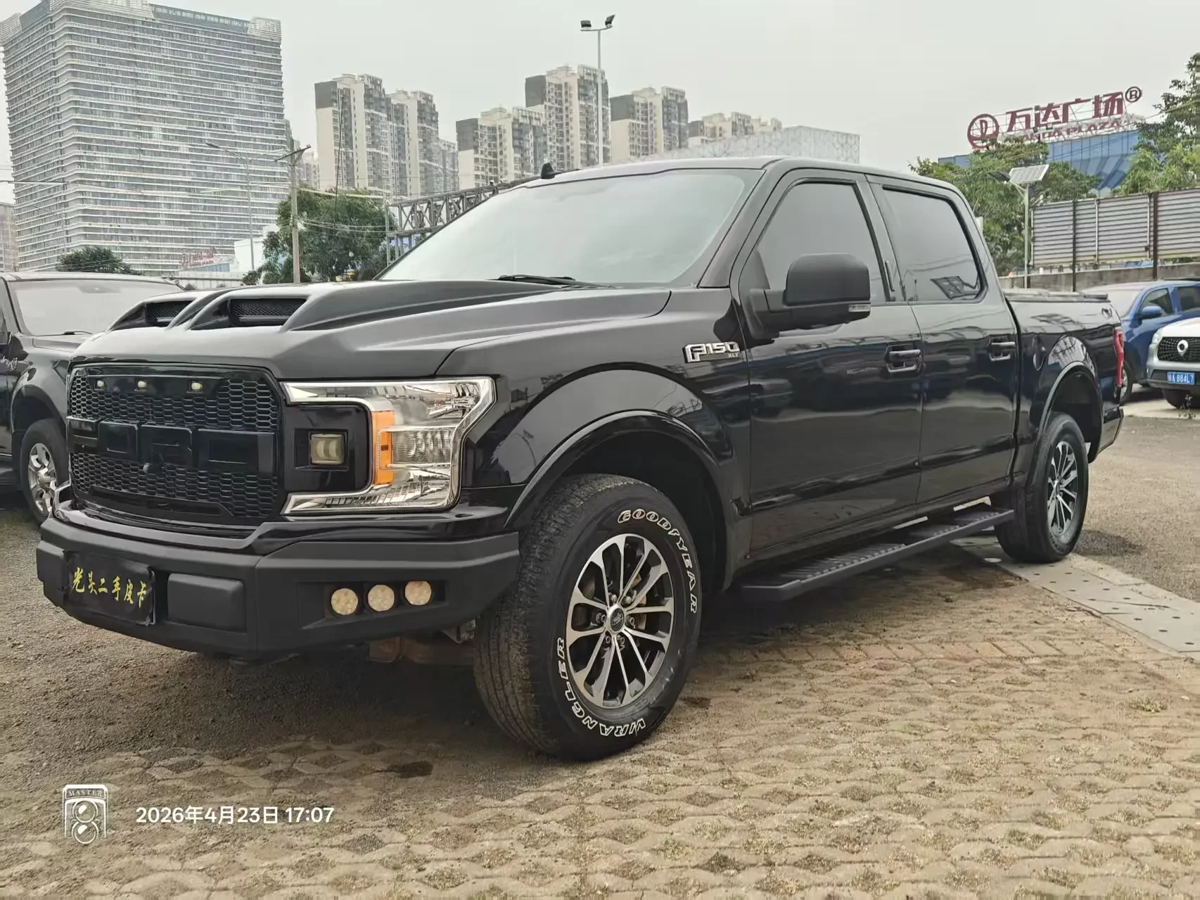 Ford F-150 Raptor
