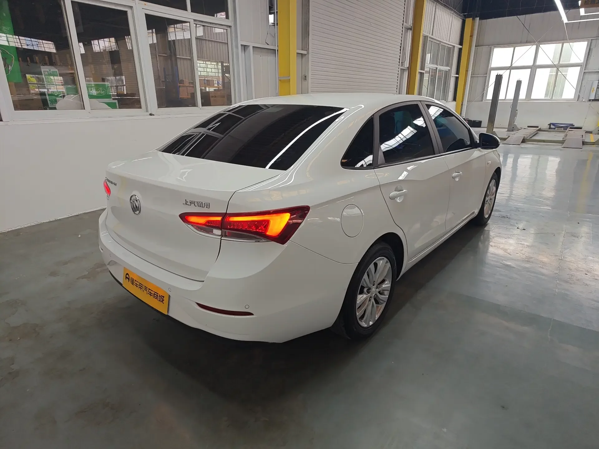 Buick Yinglang