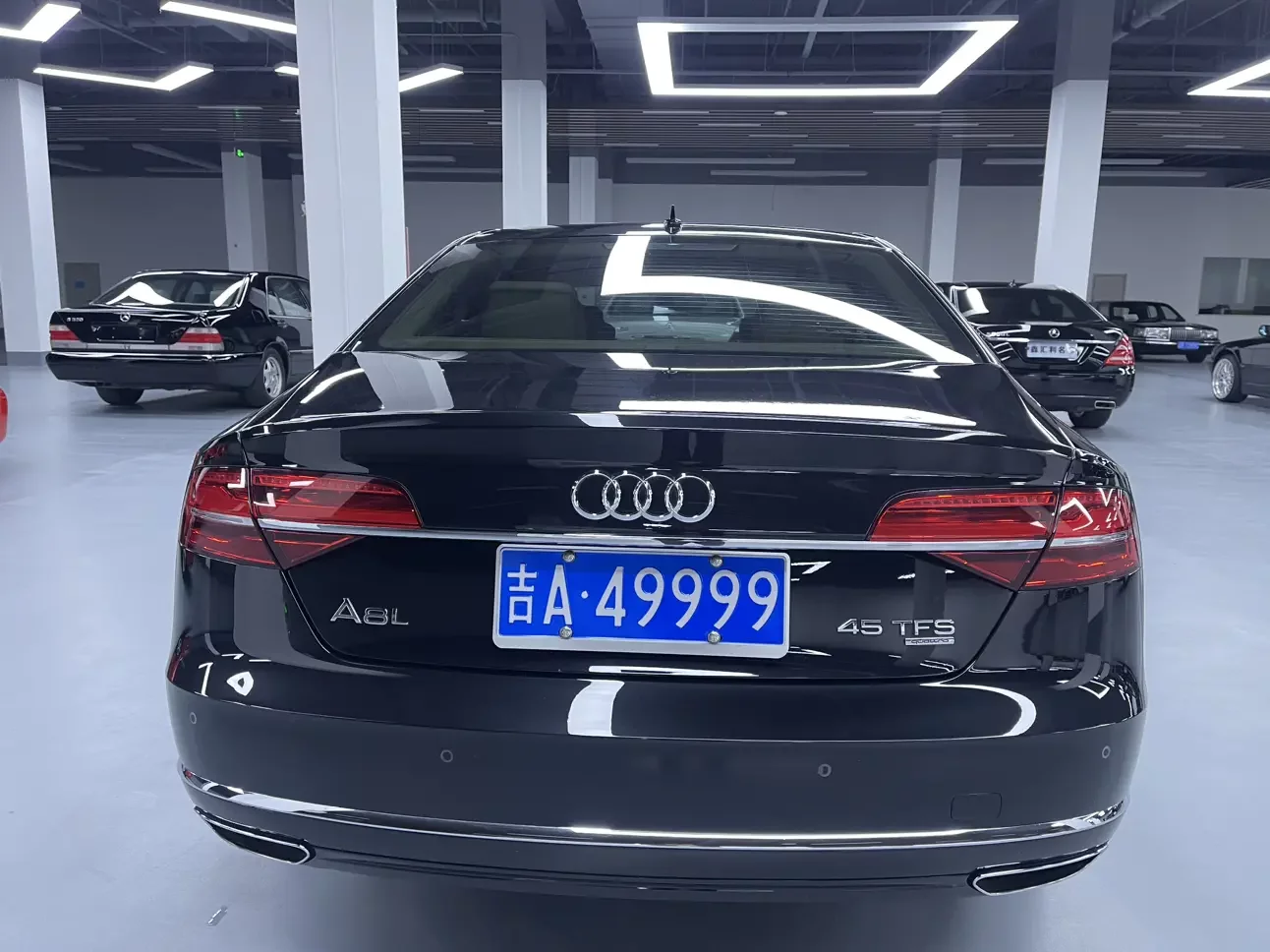 Audi A8