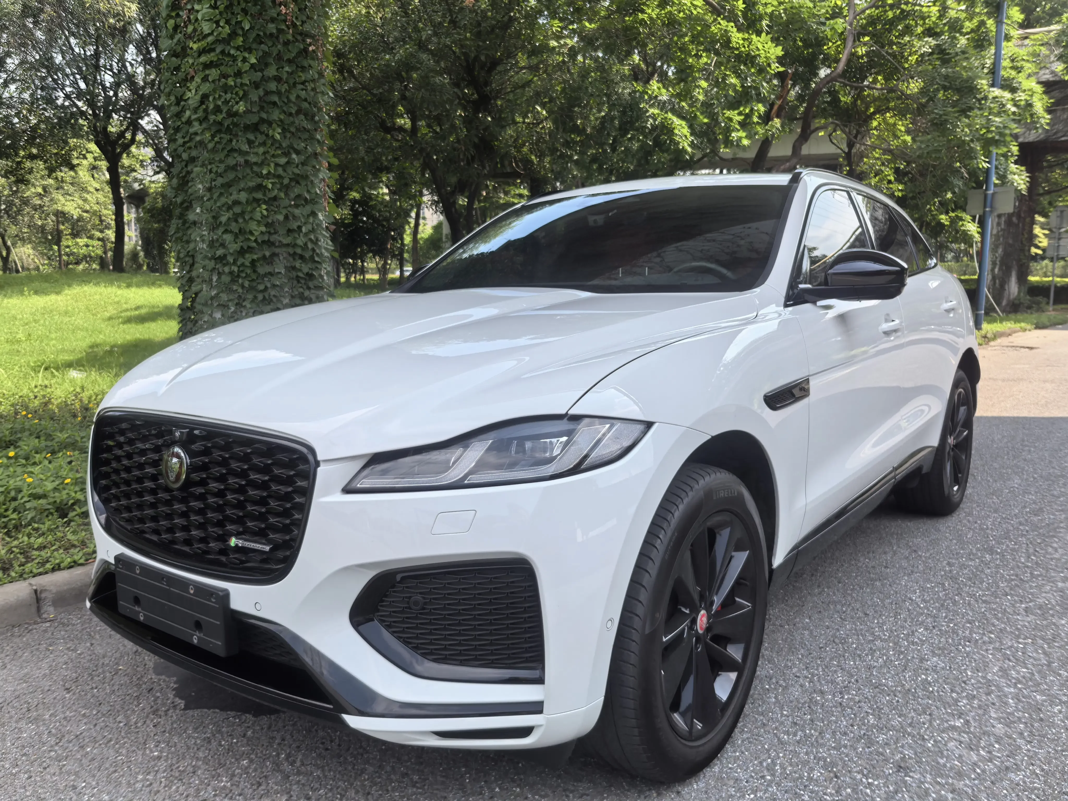 Jaguar F-PACE  из Китая