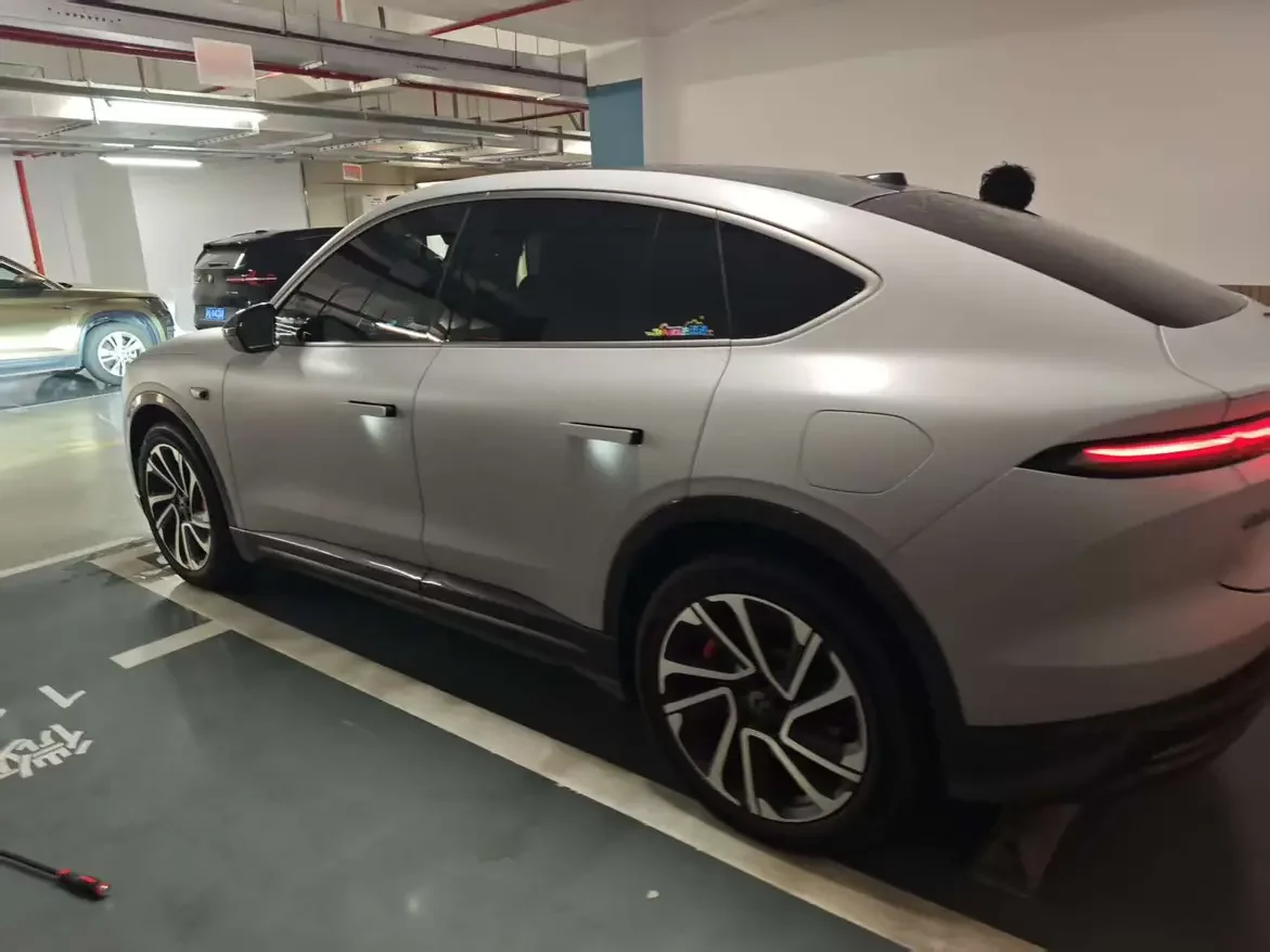 NIO EC6