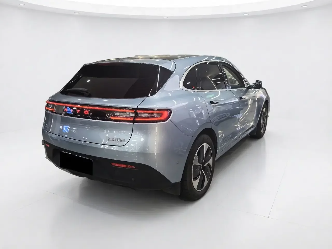 AITO M5