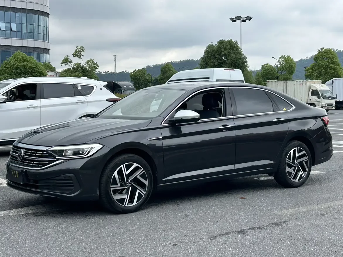Volkswagen Sagitar