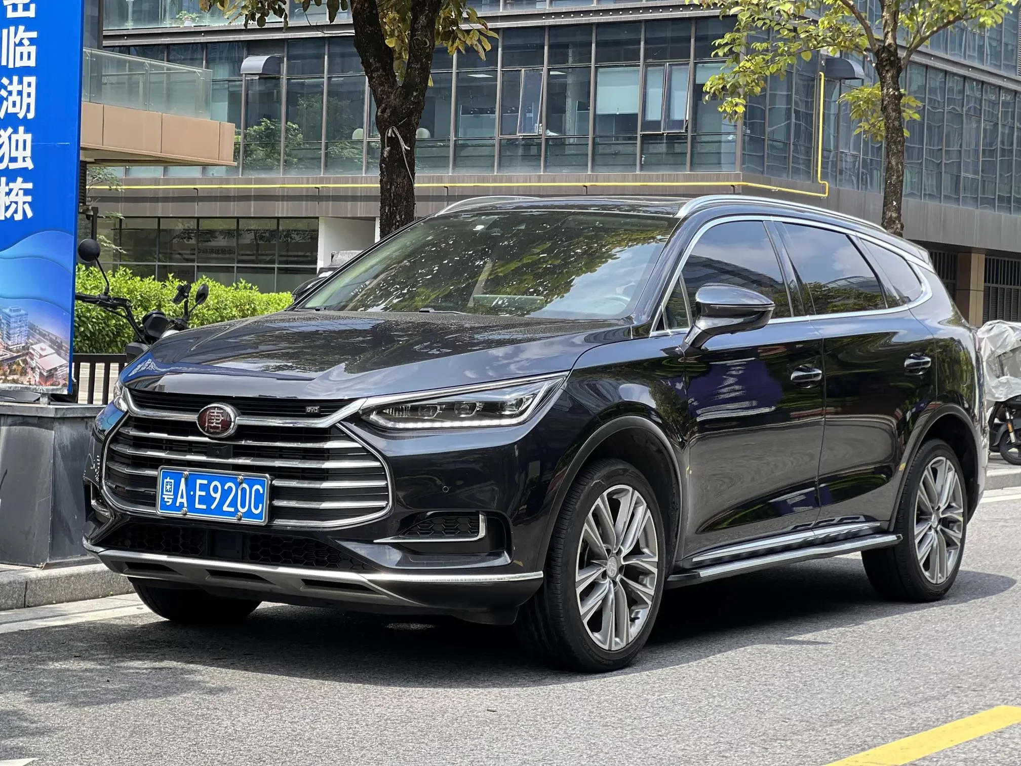 BYD Tang