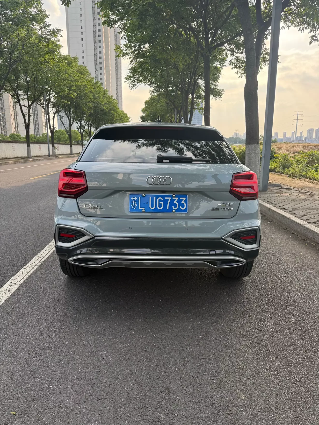 Audi Q2L
