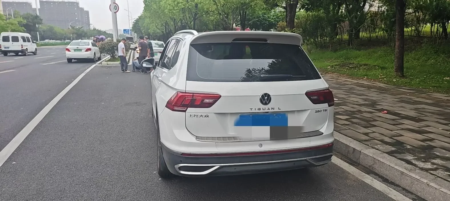 Volkswagen Tiguan L