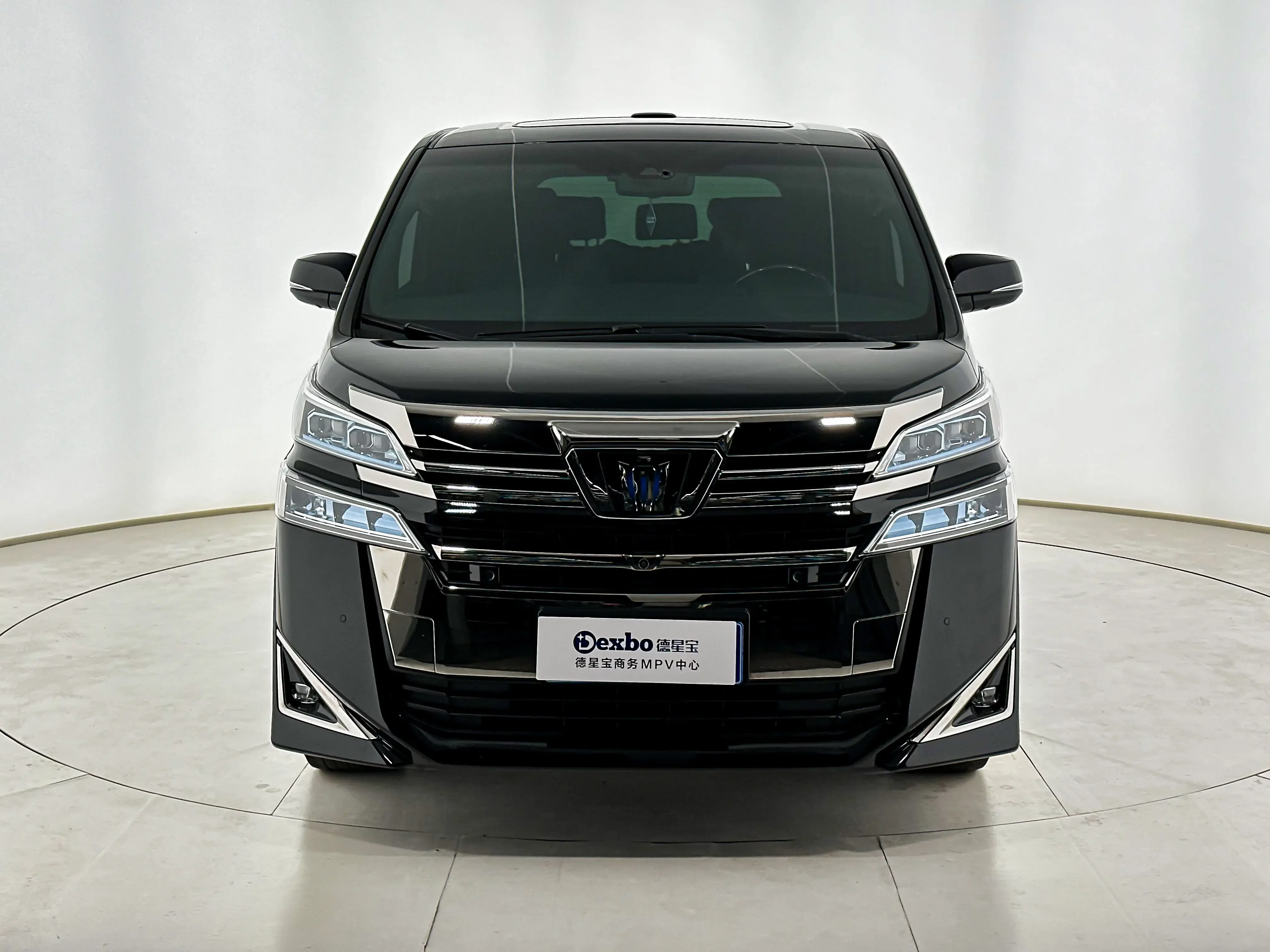 Toyota Crown Wellfire