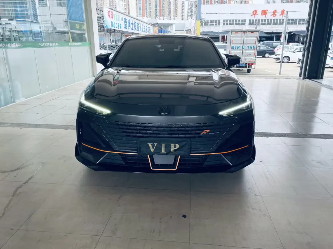 Changan UNI-V